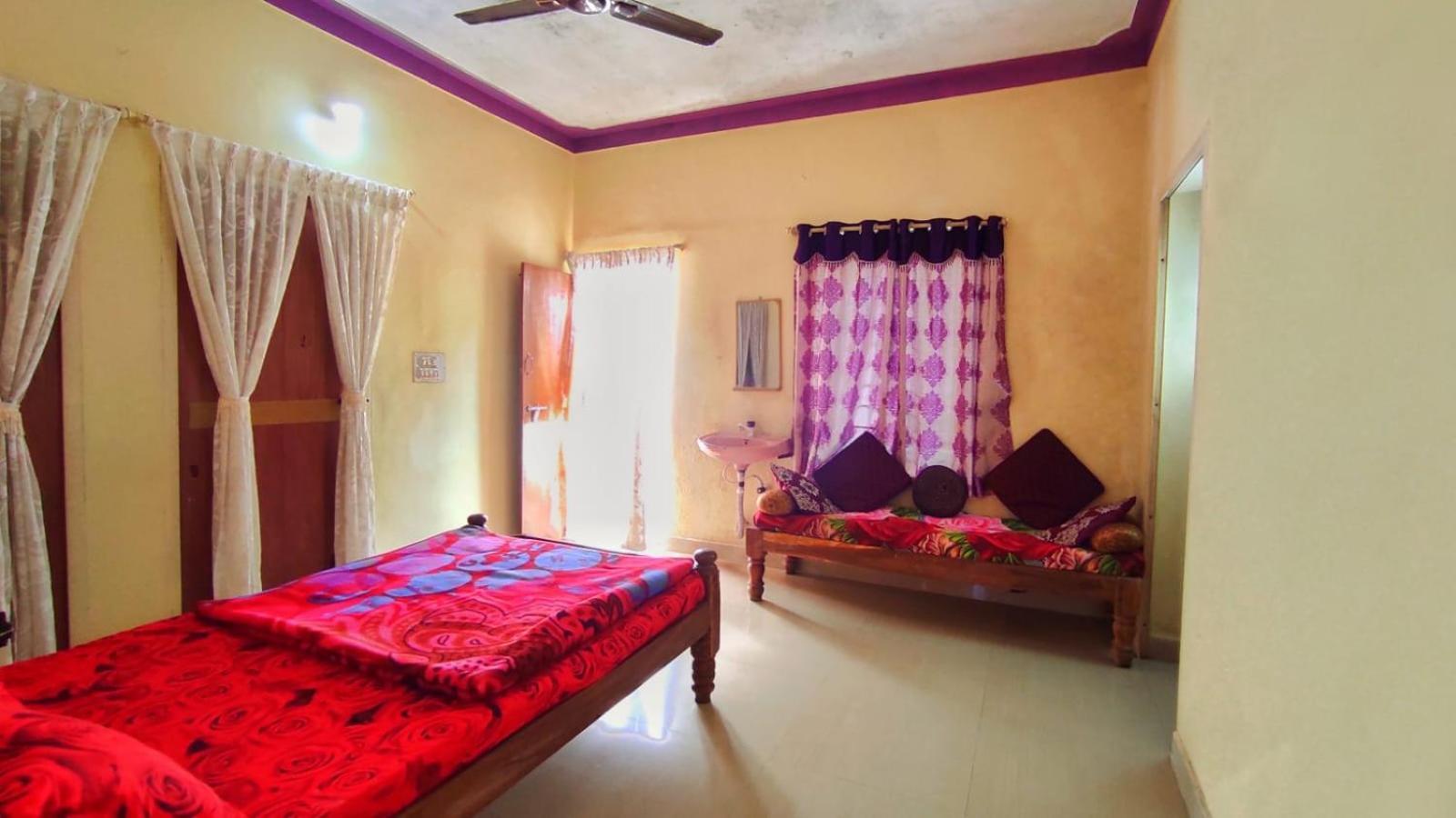 Royal Palm Homestay Madikeri Bagian luar foto