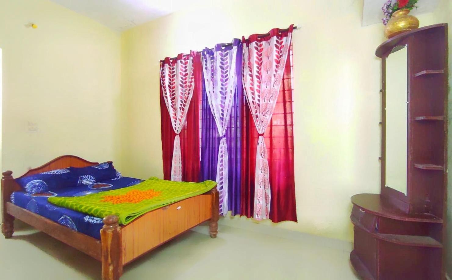 Royal Palm Homestay Madikeri Bagian luar foto
